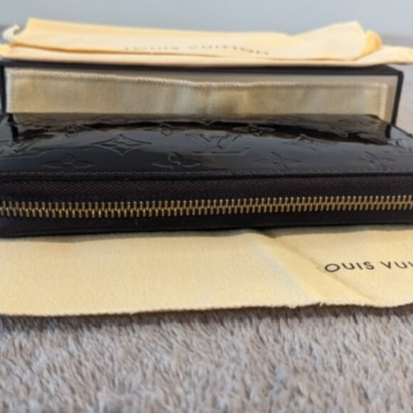 Louis Vuitton Monogram Vernis Zippy Wallet - Picture 6 of 14